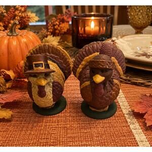 Avon Thanksgiving Turkey Salt & Pepper Shakers Pilgrim & Native American Decor